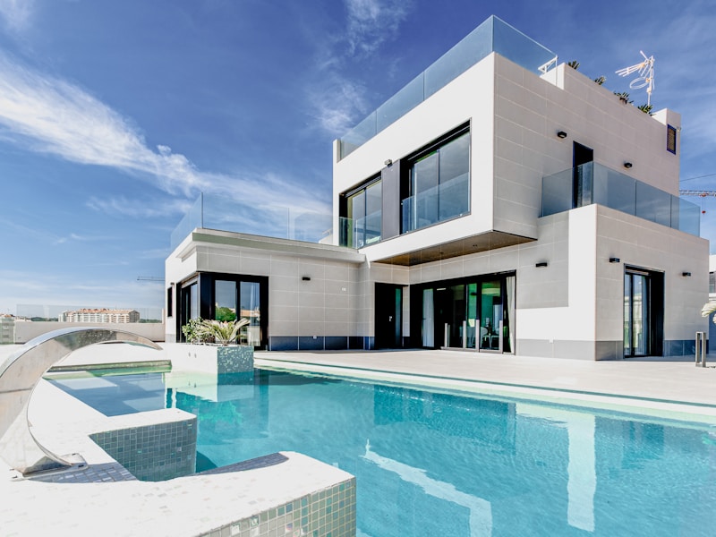 Stunning 3-Bedroom Estate in Taylor