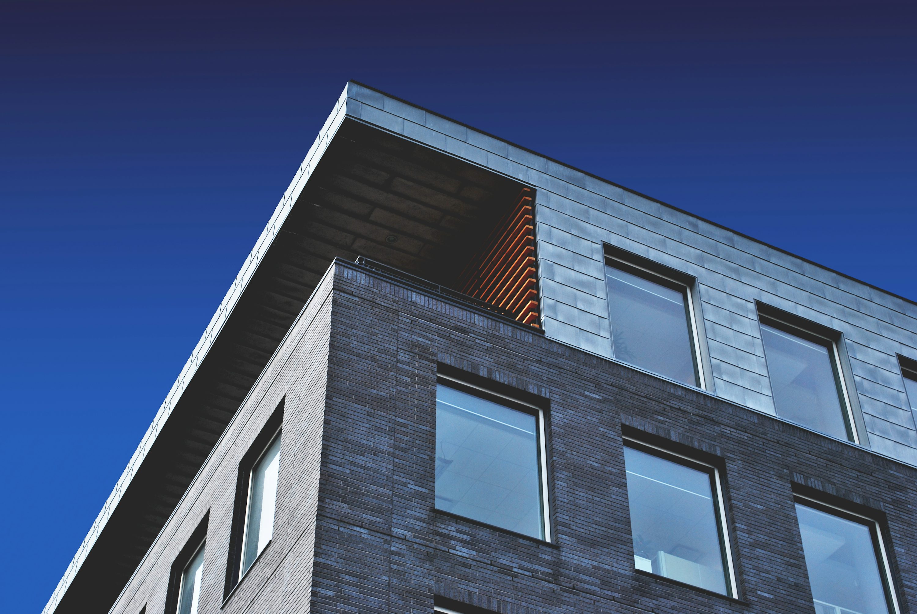 Spacious 2-Bedroom Duplex in Walker
