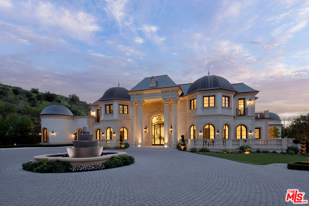 25300 Prado De La Magia: The Malibu View Estate